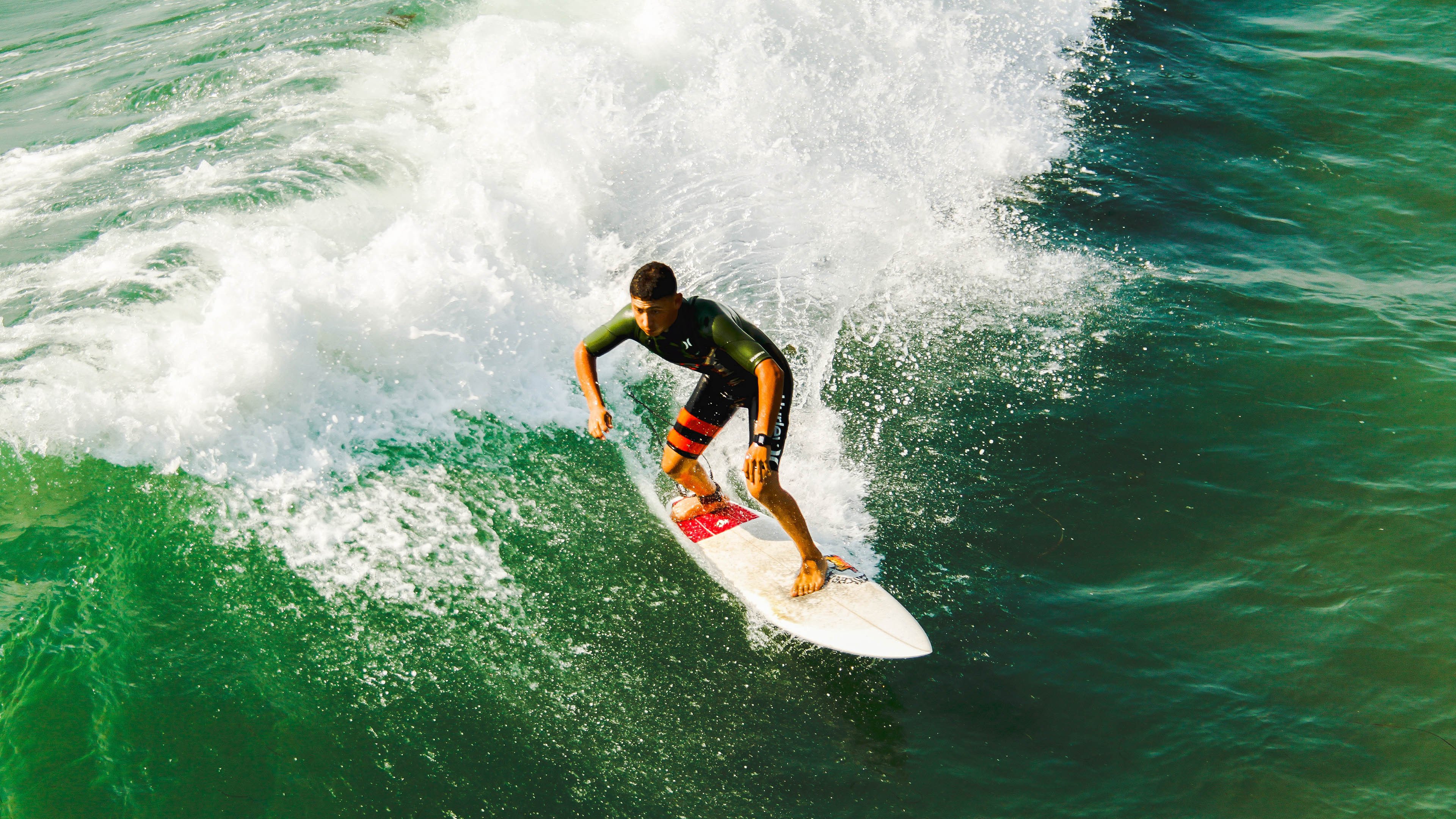 自由泳接力希腊男队突破预期，自由泳男子冠军